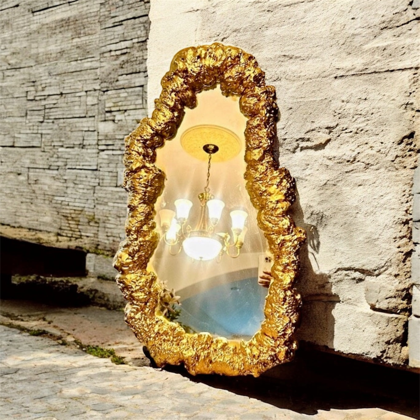 Luxury Handmade Wall Art & Modern Decor | Glam Geode Mirrors & Resin Art – Glamora Interiors