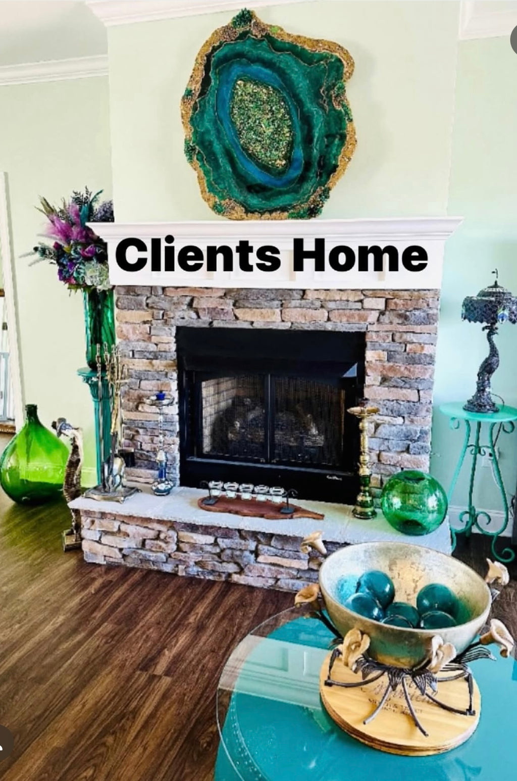 Emerald Green Geode Resin Painting – Luxury Crystal Wall Art